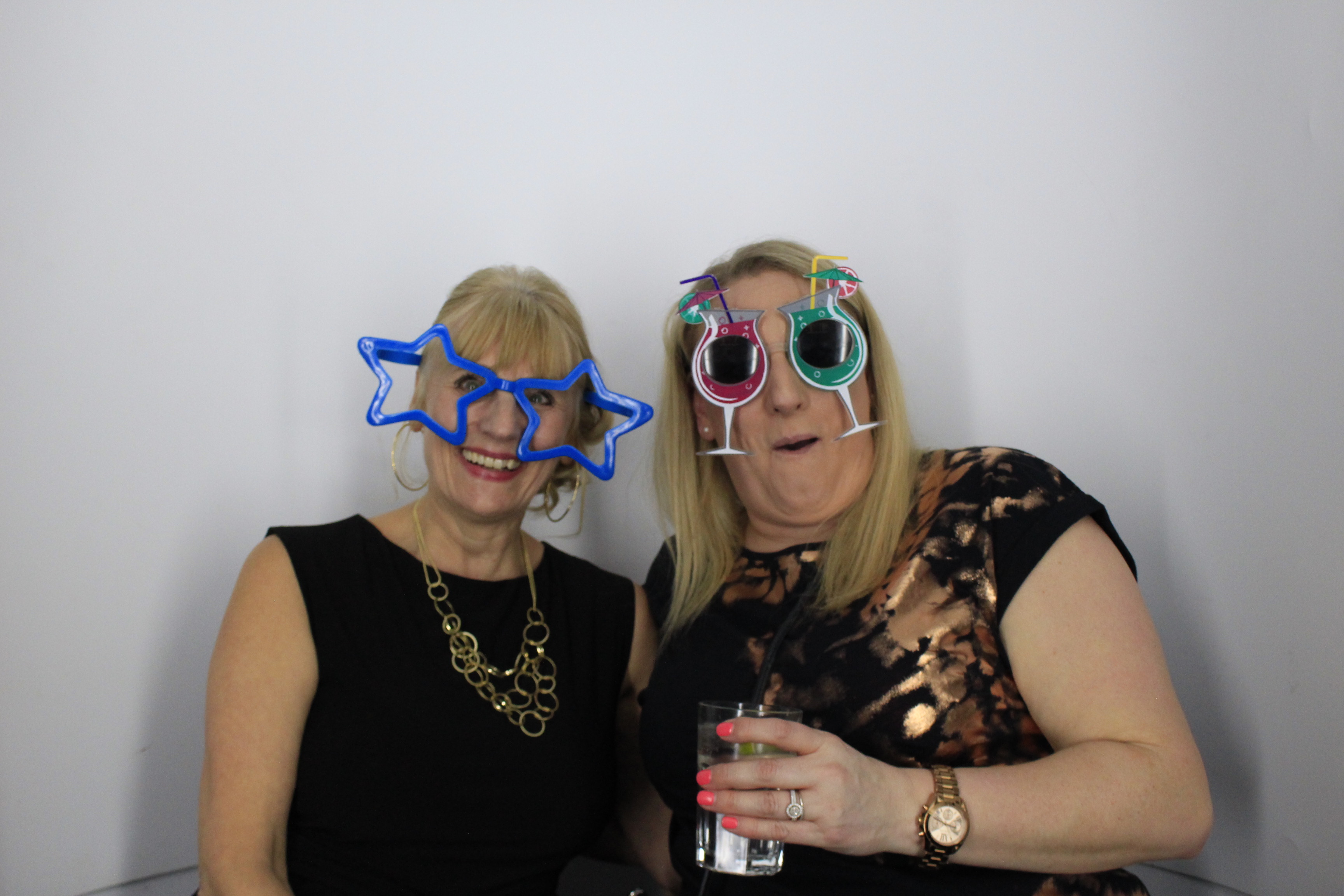 Darren and sarah’s 40th birthday celebration | View more photos from the event at gallery.myphotoboothexperience.co.uk/u/MyPhotoBoothExperienceLtd/Darren-and-sarah’s-40th-birthday-celebration